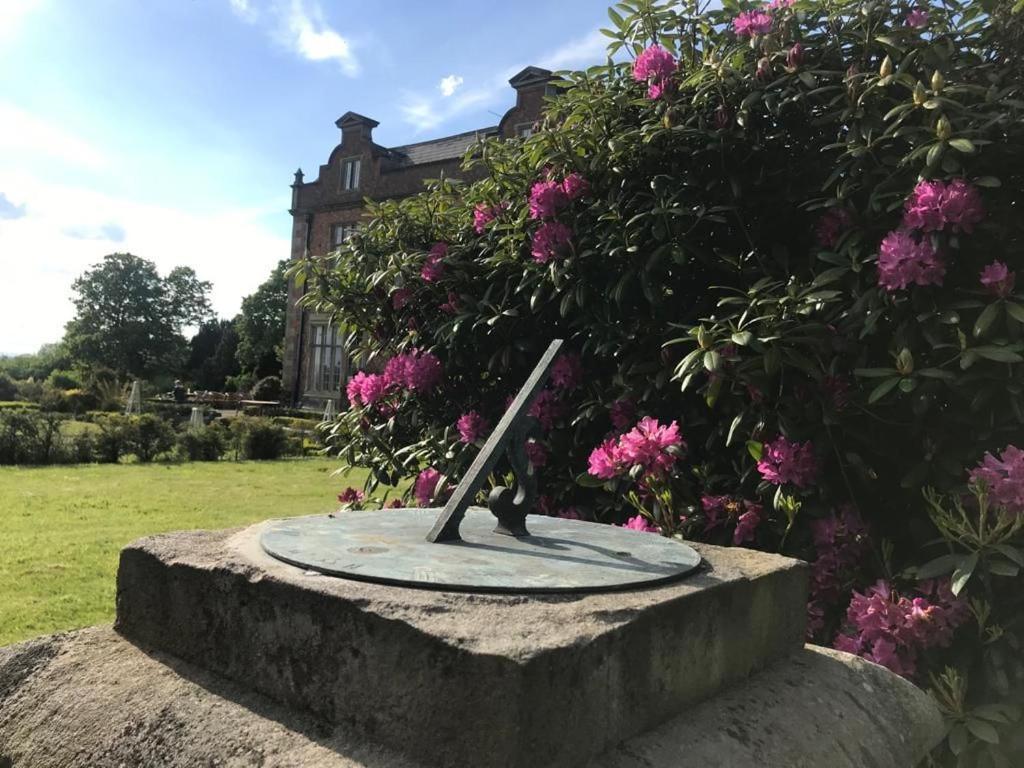 Willington Hall Hotel Tarporley Exterior foto